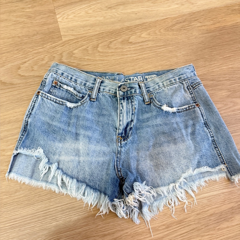 Vanilla Star Light Blue Frayed Jean Shorts Size 7